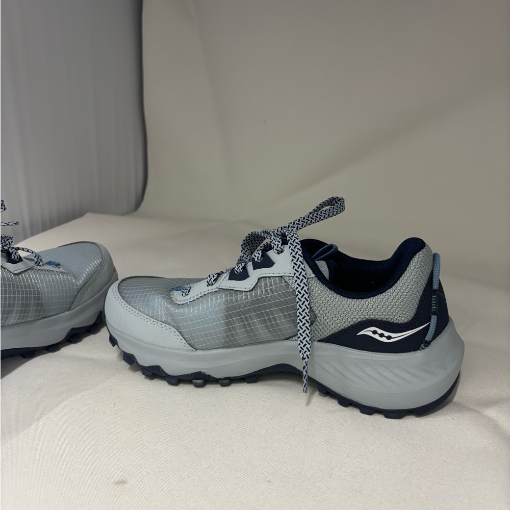 NWOT Saucony Aura TR Women’s Shoes - Picture 6 of 9